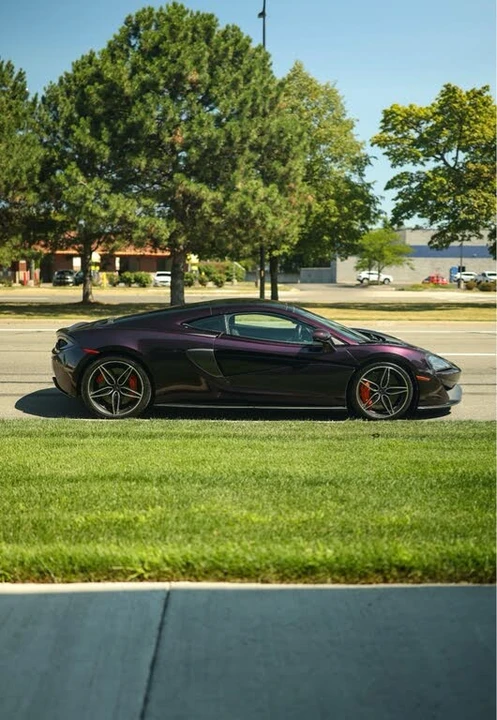 2017 McLaren 570GT - Image 6 of 16