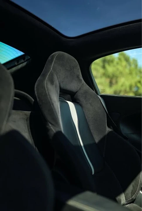 2017 McLaren 570GT - Image 16 of 16