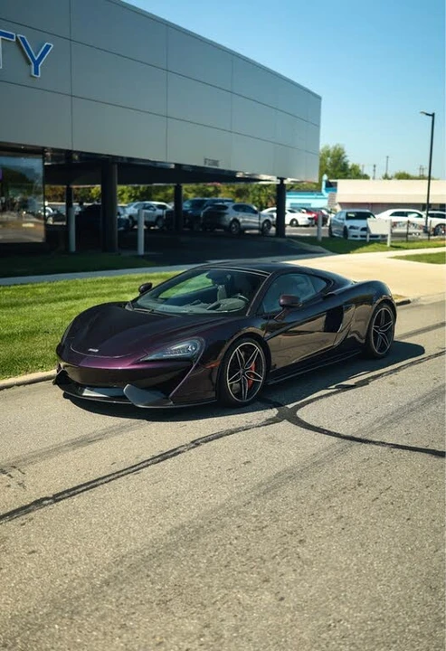 2017 McLaren 570GT - Image 2 of 16