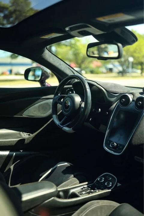 2017 McLaren 570GT - Image 15 of 16