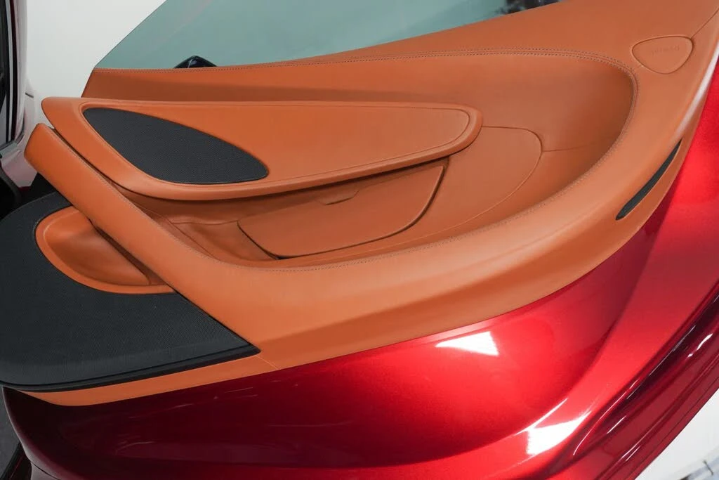 2017 McLaren 570GT - Image 31 of 31
