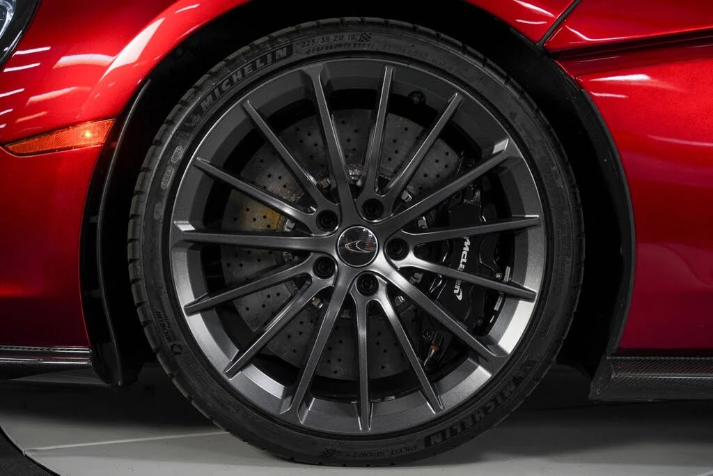 2017 McLaren 570GT - Image 16 of 31