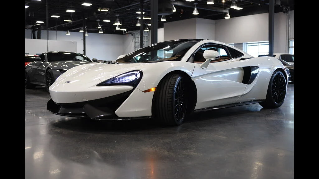 2017 McLaren 570GT - Image 3 of 31