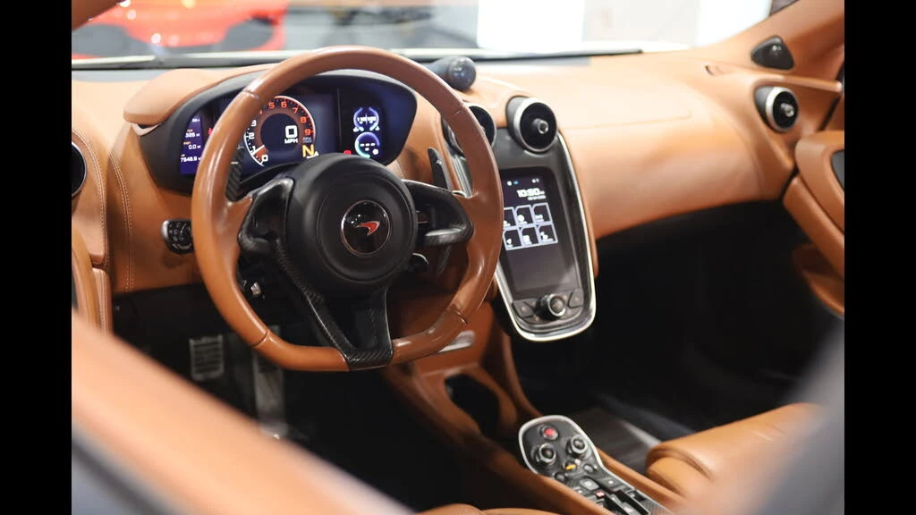 2017 McLaren 570GT - Image 31 of 31