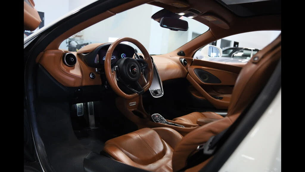 2017 McLaren 570GT - Image 15 of 31