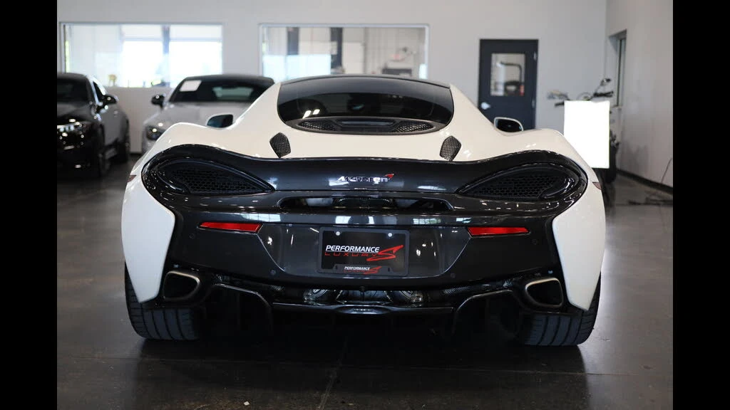 2017 McLaren 570GT - Image 5 of 31