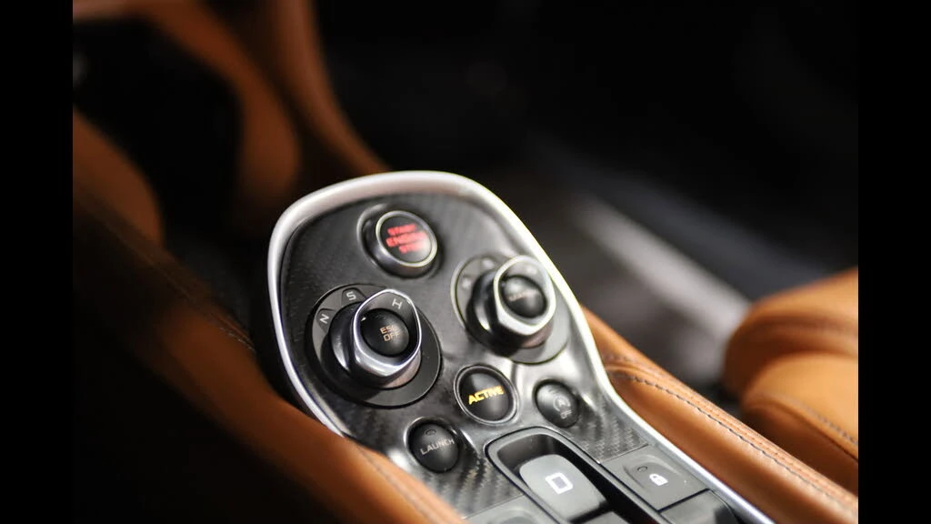 2017 McLaren 570GT - Image 29 of 31