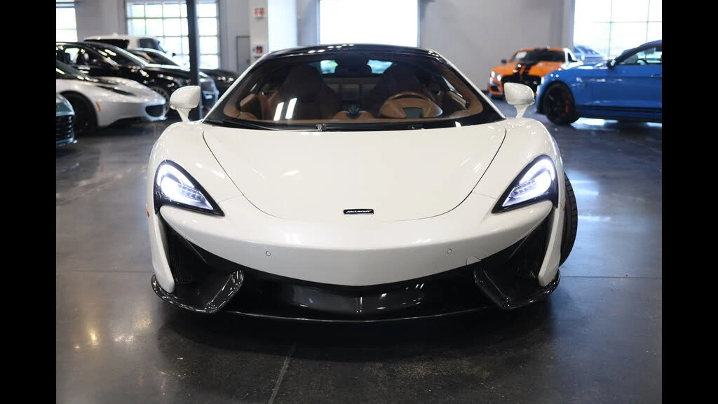 2017 McLaren 570GT - Image 2 of 31