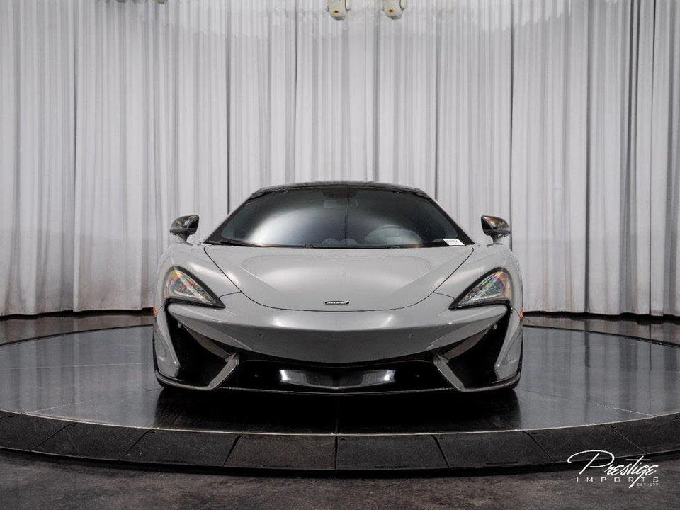 2017 McLaren 570GT - Image 2 of 31