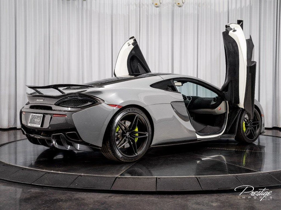 2017 McLaren 570GT - Image 24 of 31