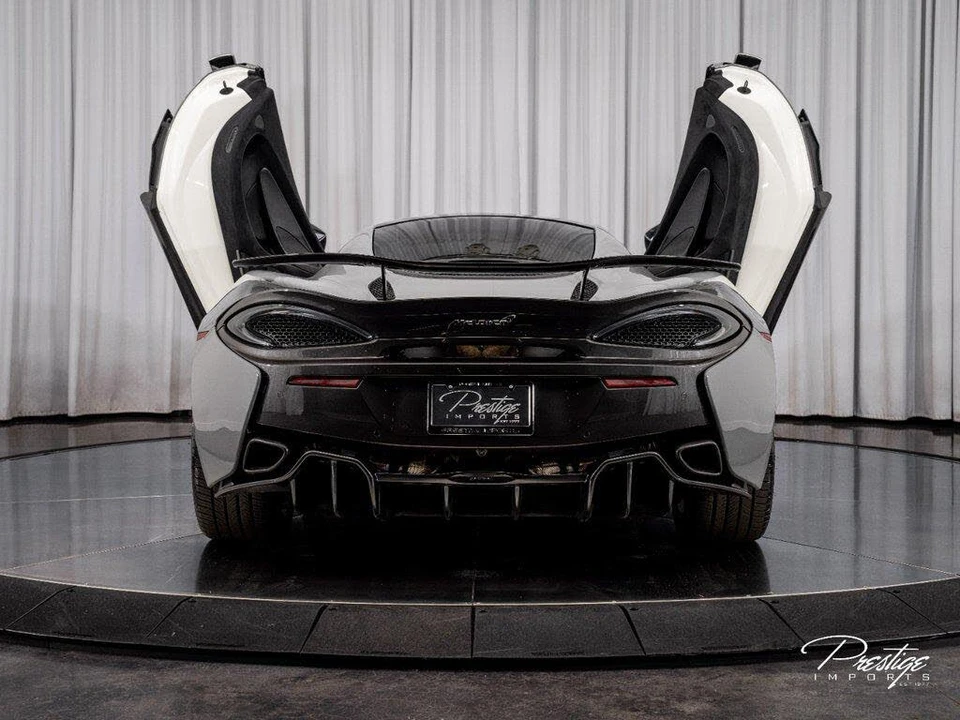 2017 McLaren 570GT - Image 19 of 31