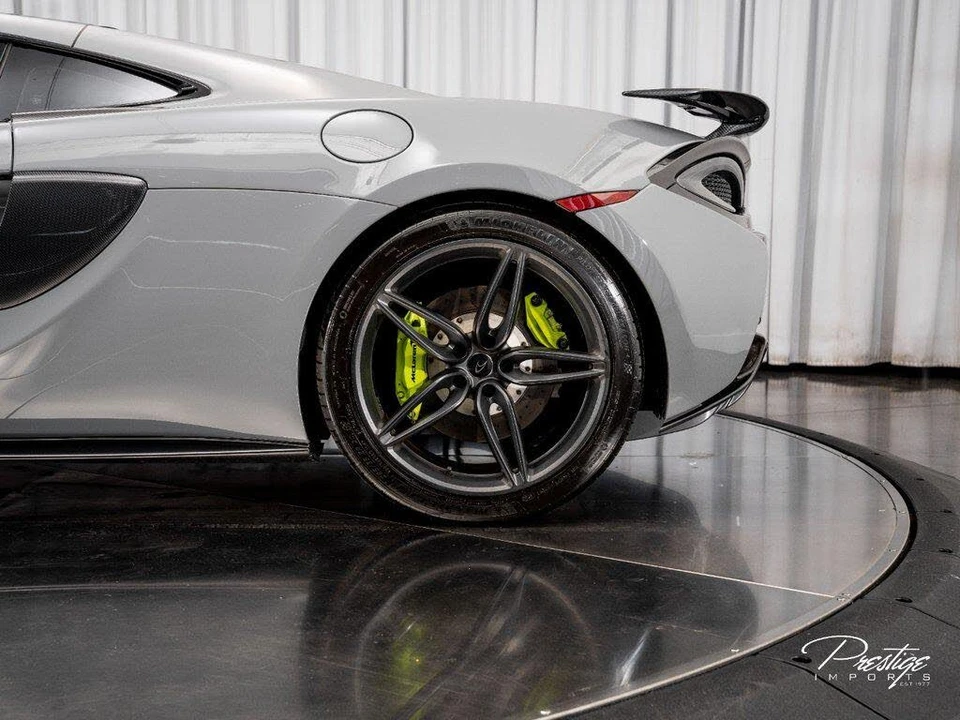 2017 McLaren 570GT - Image 14 of 31