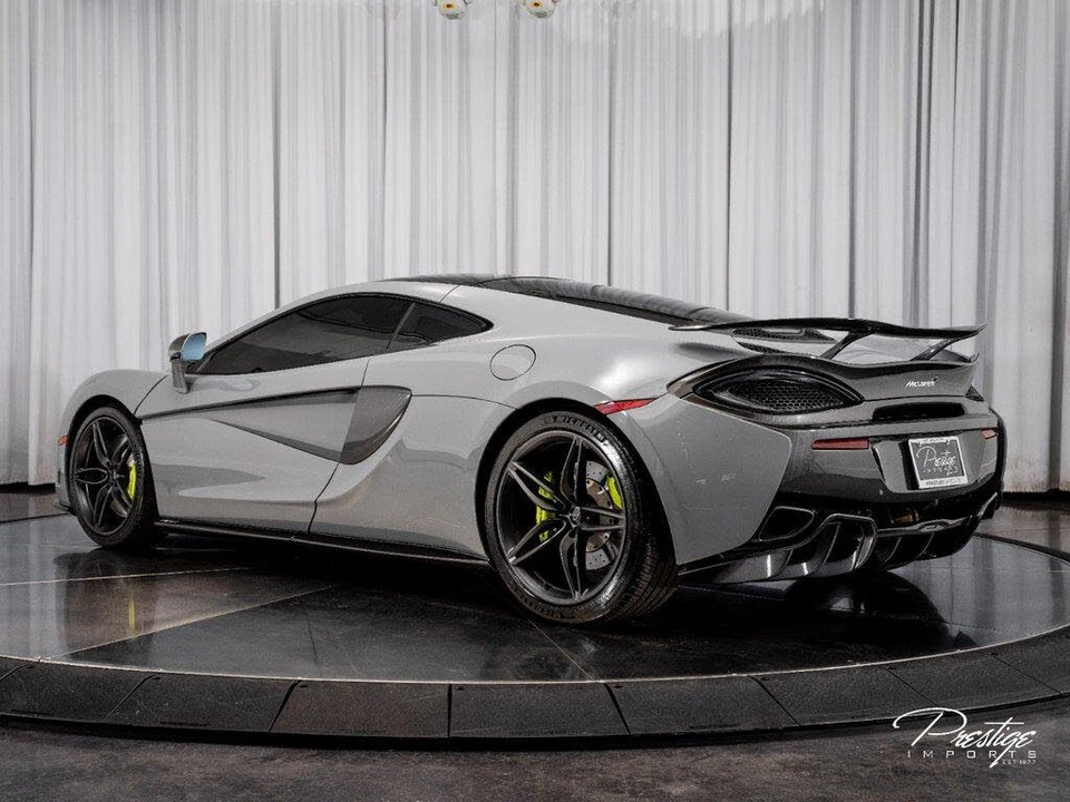 2017 McLaren 570GT - Image 16 of 31