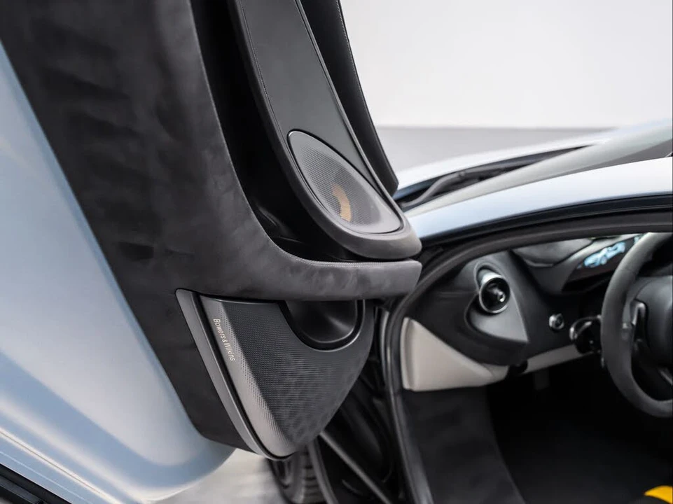 2017 McLaren 570GT - Image 25 of 31