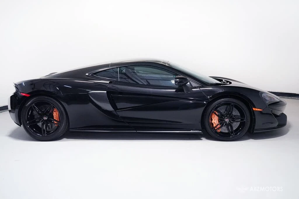 2017 McLaren 570GT - Image 4 of 31