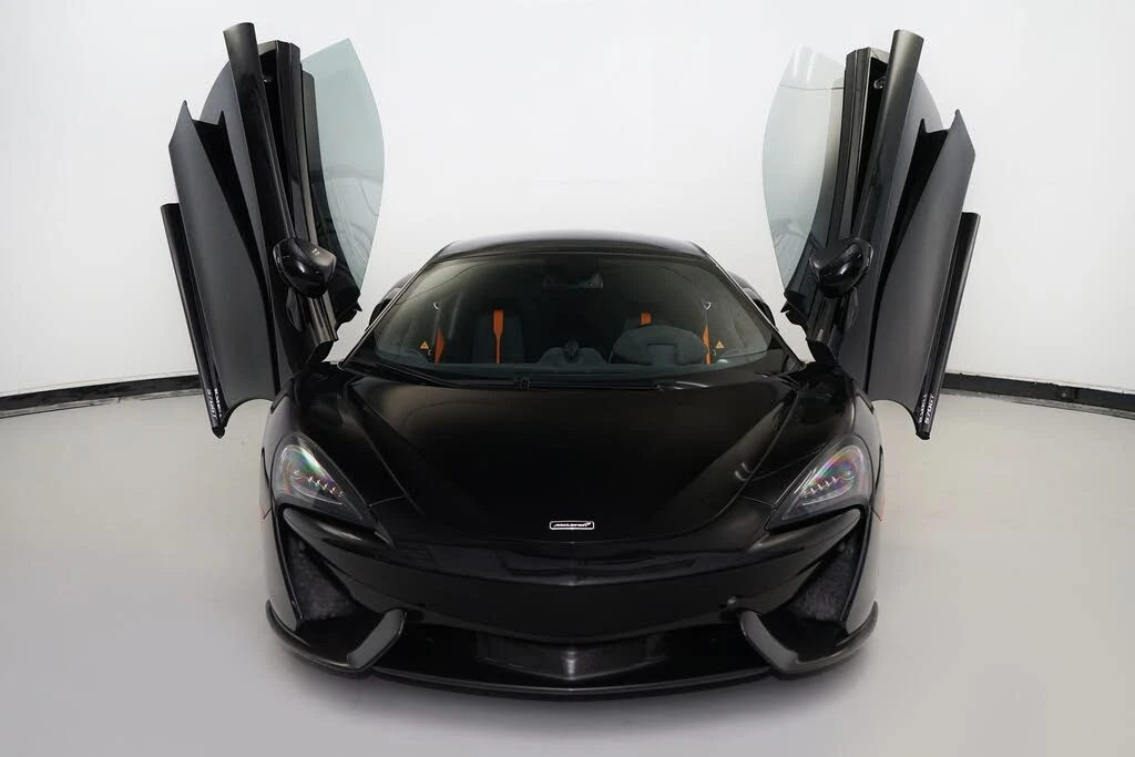 2017 McLaren 570GT - Image 3 of 31