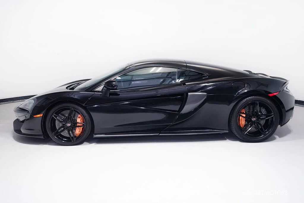 2017 McLaren 570GT - Image 5 of 31