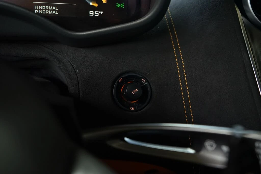 2017 McLaren 570GT - Image 27 of 31