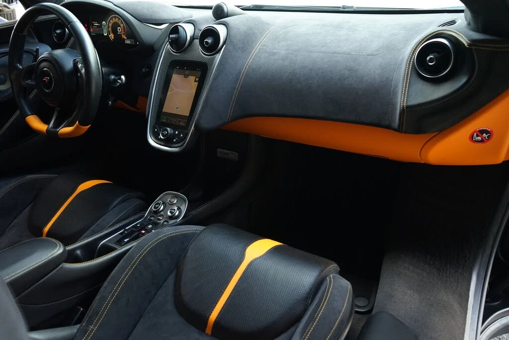 2017 McLaren 570GT - Image 14 of 31