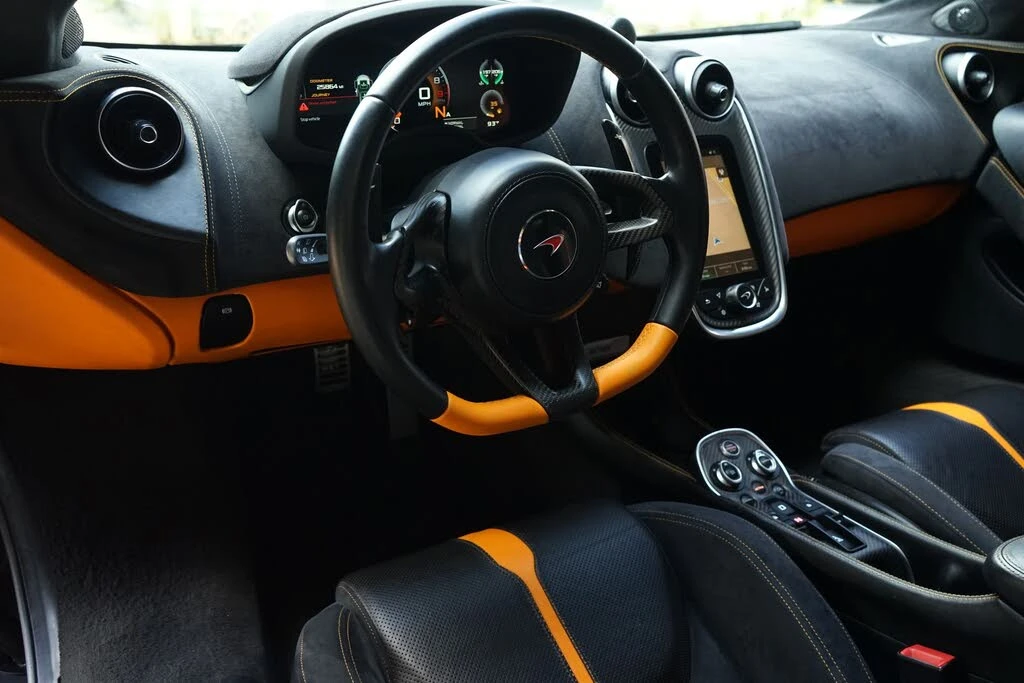 2017 McLaren 570GT - Image 11 of 31