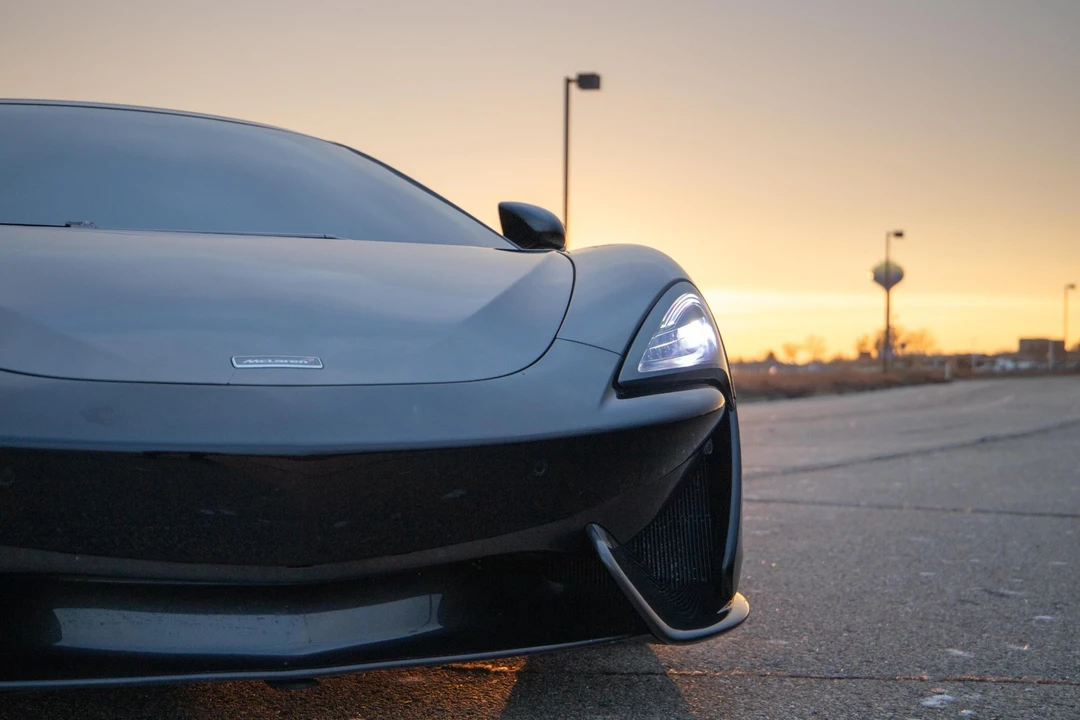 2017 McLaren 570GT - Image 10 of 21