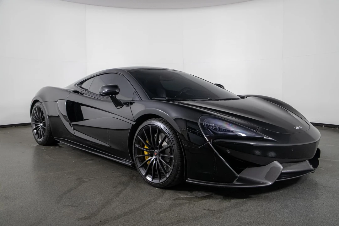 2017 McLaren 570GT - Image 6 of 21