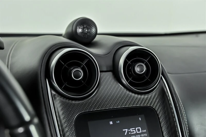 2017 McLaren 570GT - Image 29 of 31