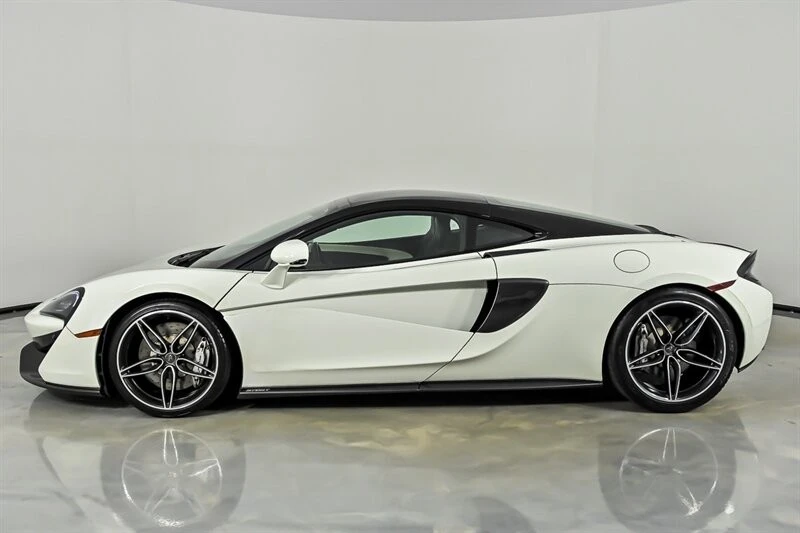 2017 McLaren 570GT - Image 7 of 31