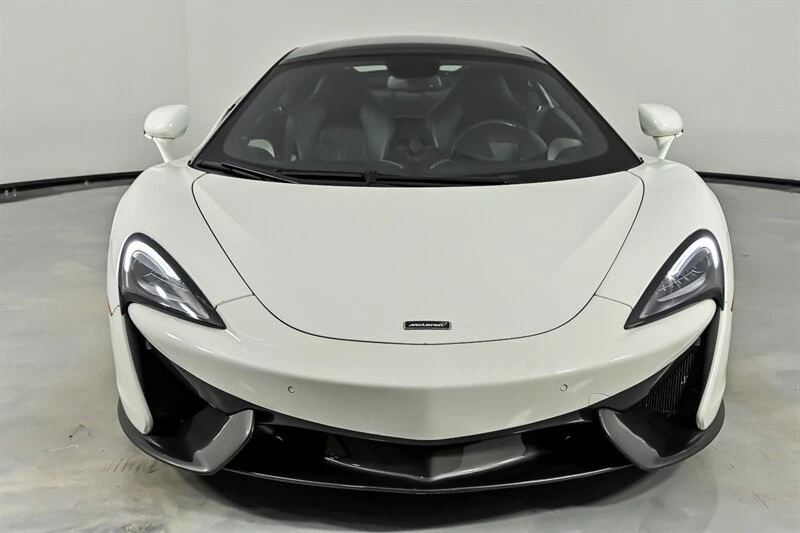 2017 McLaren 570GT - Image 5 of 31