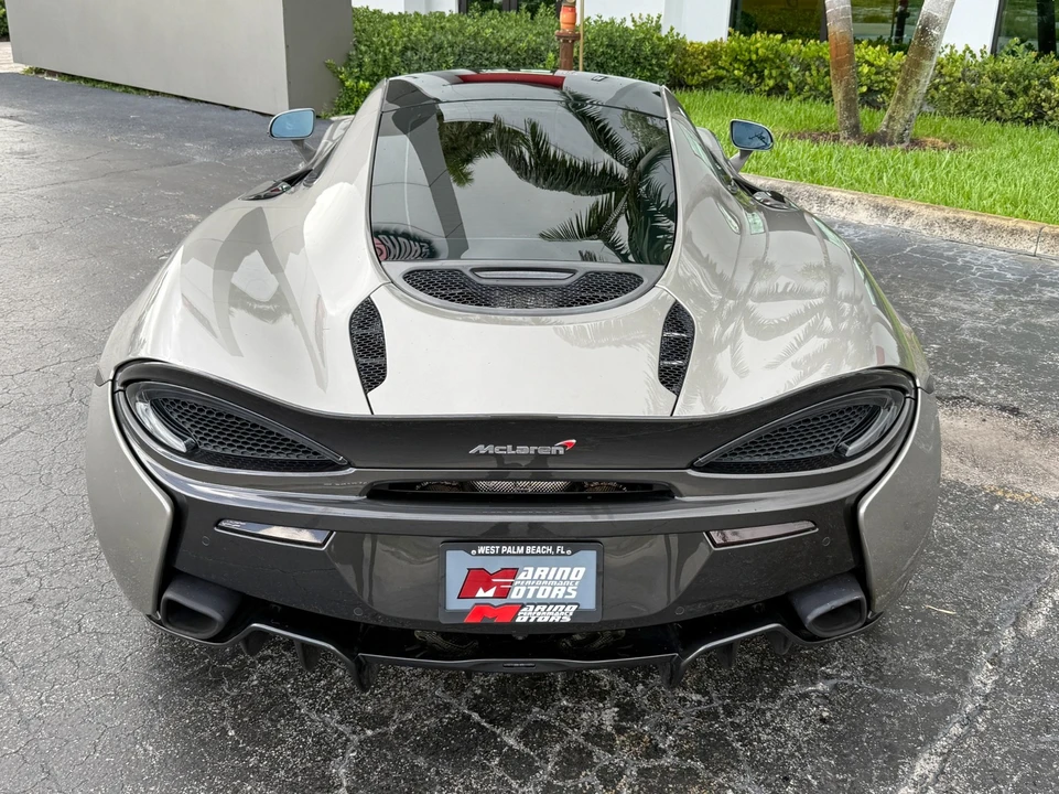 2017 McLaren 570GT - Image 17 of 31