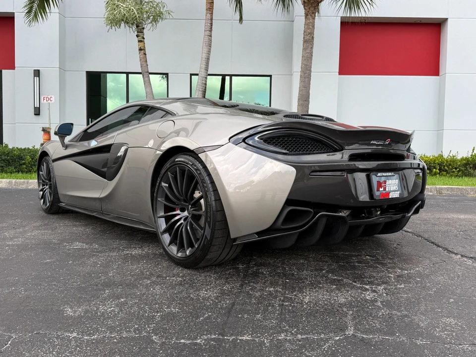 2017 McLaren 570GT - Image 16 of 31