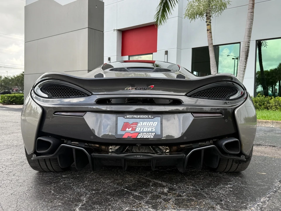 2017 McLaren 570GT - Image 18 of 31