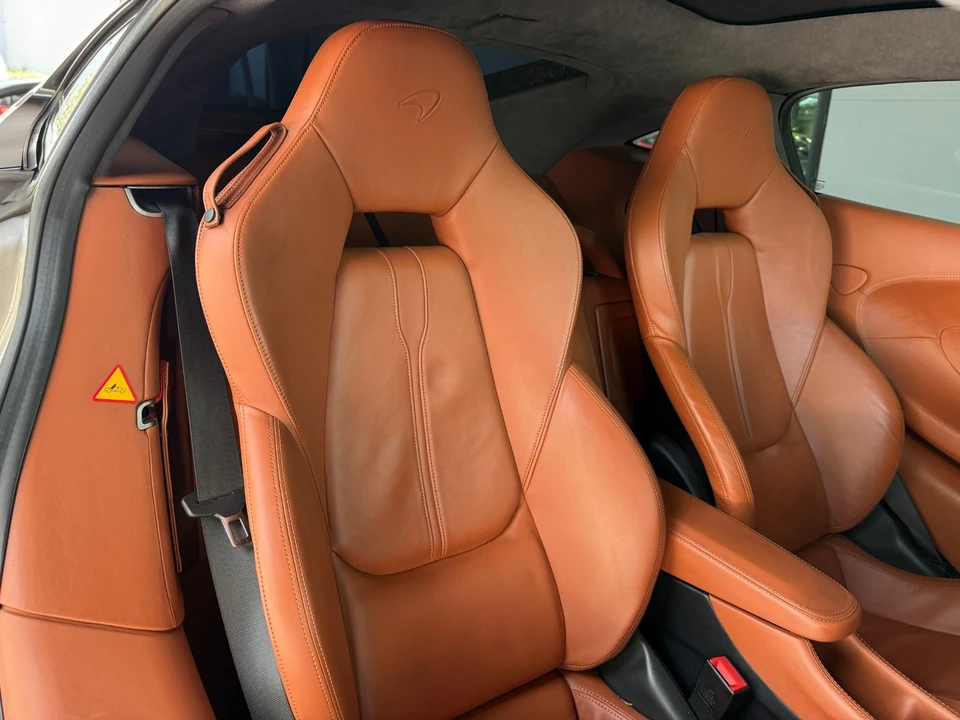 2017 McLaren 570GT - Image 25 of 31