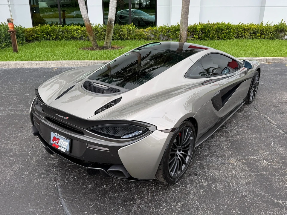 2017 McLaren 570GT - Image 19 of 31