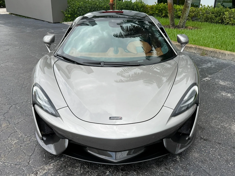 2017 McLaren 570GT - Image 7 of 31