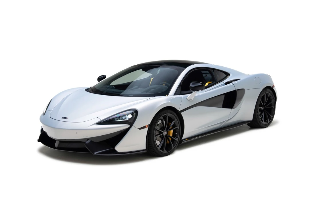 2017 McLaren 570GT - Image 6 of 31