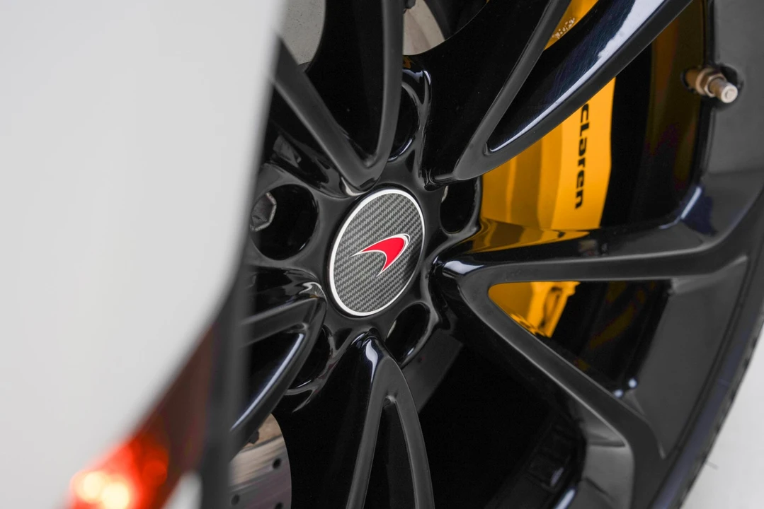 2017 McLaren 570GT - Image 30 of 31