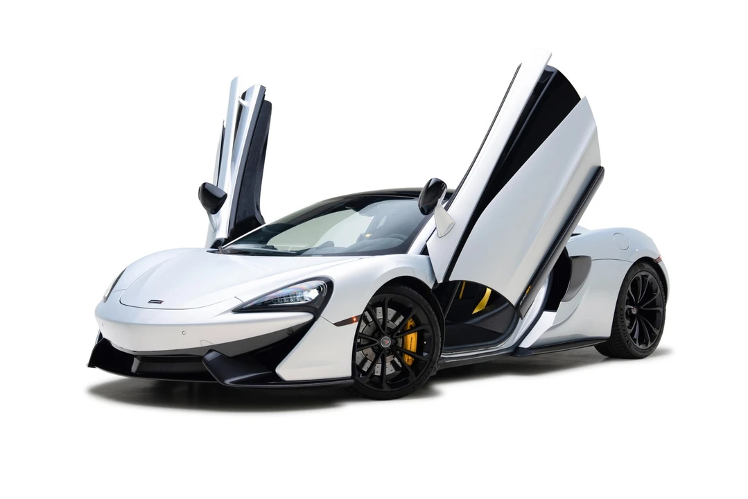 2017 McLaren 570GT - Image 26 of 31