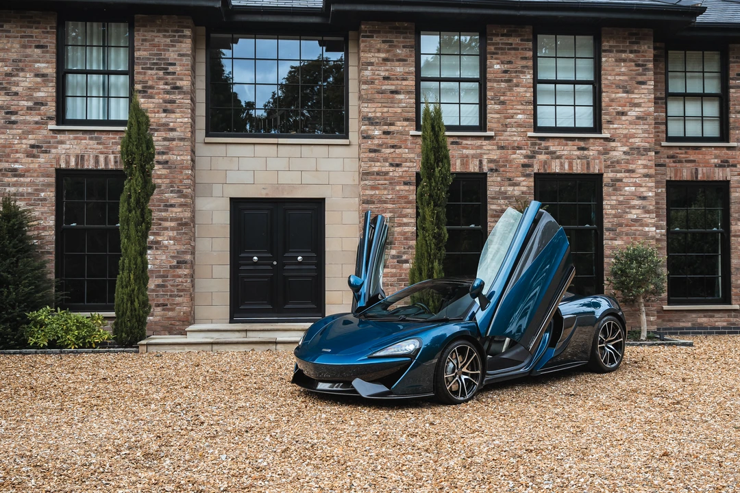 2017 McLaren 570GT - Image 21 of 31