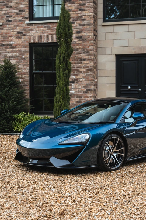 2017 McLaren 570GT - Image 27 of 31