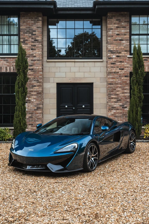 2017 McLaren 570GT - Image 28 of 31