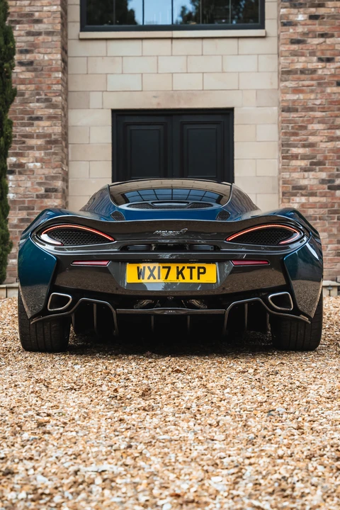 2017 McLaren 570GT - Image 31 of 31