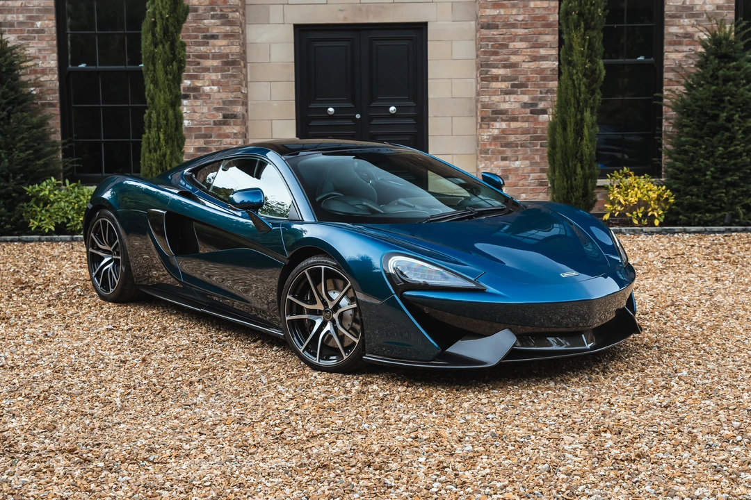 2017 McLaren 570GT - Image 10 of 31