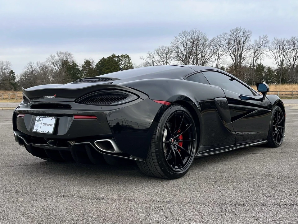 2017 McLaren 570GT - Image 15 of 21