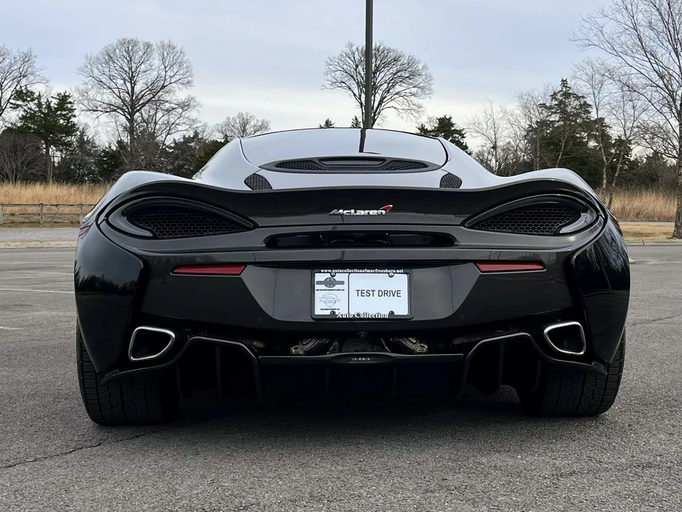 2017 McLaren 570GT - Image 14 of 21