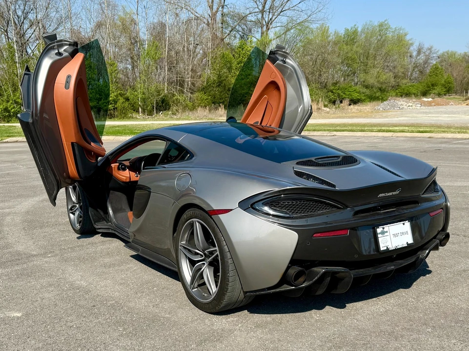 2017 McLaren 570GT - Image 4 of 21