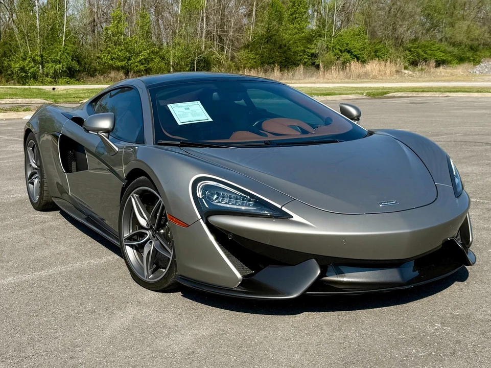 2017 McLaren 570GT - Image 9 of 21