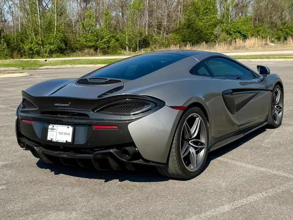 2017 McLaren 570GT - Image 10 of 21