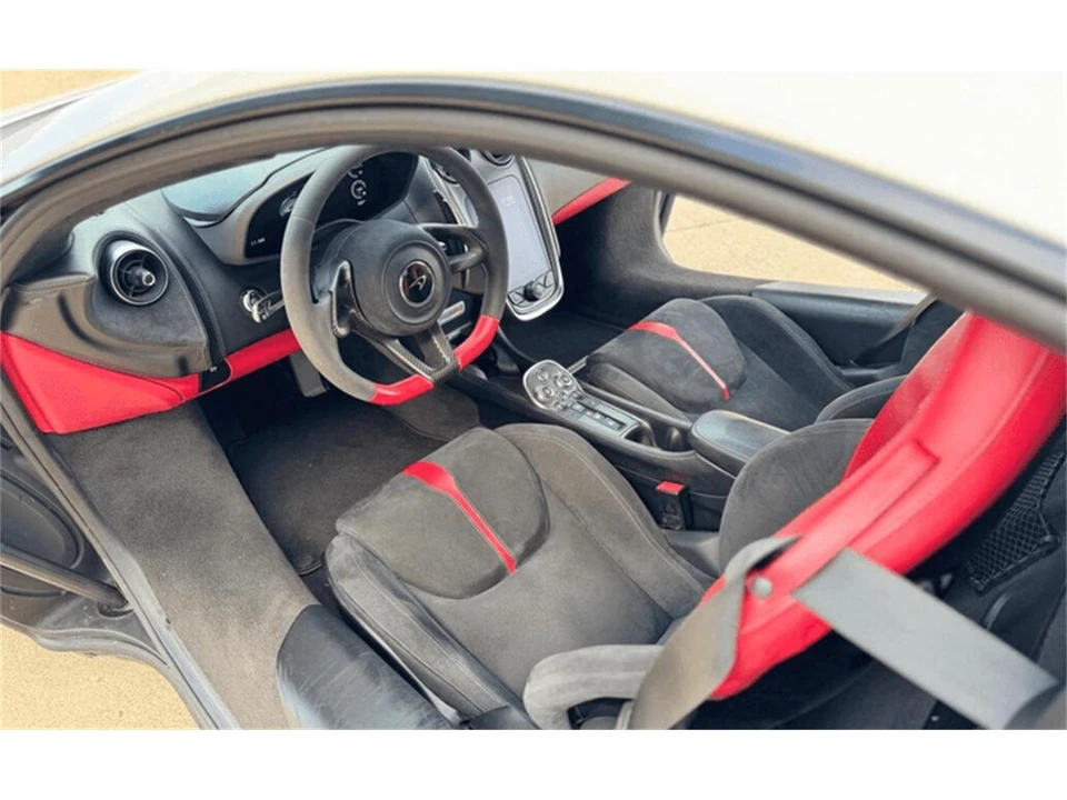 2017 McLaren 570S - Image 17 of 24