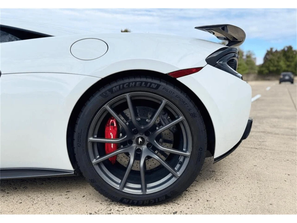 2017 McLaren 570S - Image 10 of 24